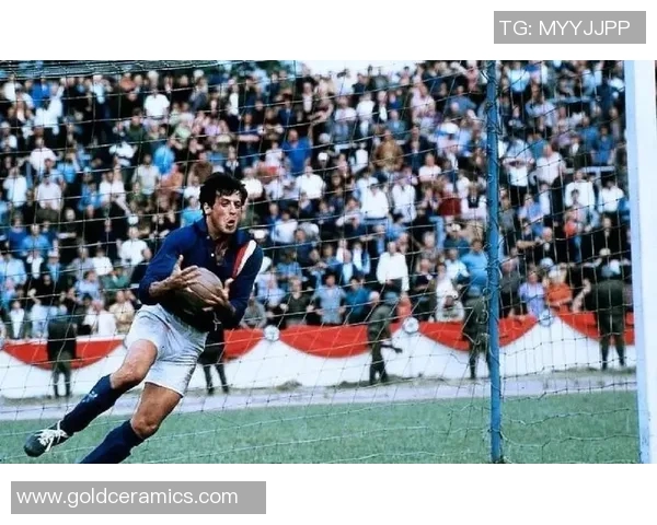 历史上的德国与日本足球明星辉煌成就与传奇故事回顾